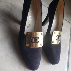 CHANEL Black Suede Evening Heels Shoes Metal CC Logo